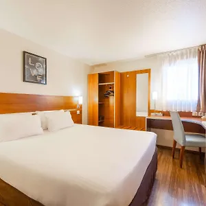 Otel Comfort Aeroport Lyon St Exupery, Colombier-Saugnieu
