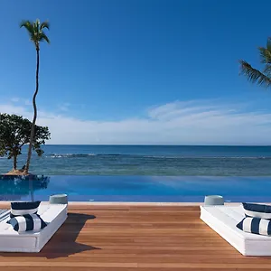 ***** Resort & Dominik Cumhuriyeti