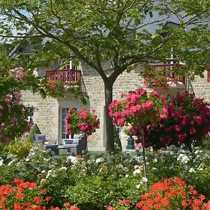  Ferienhaus De La Motte Jean Frankreich